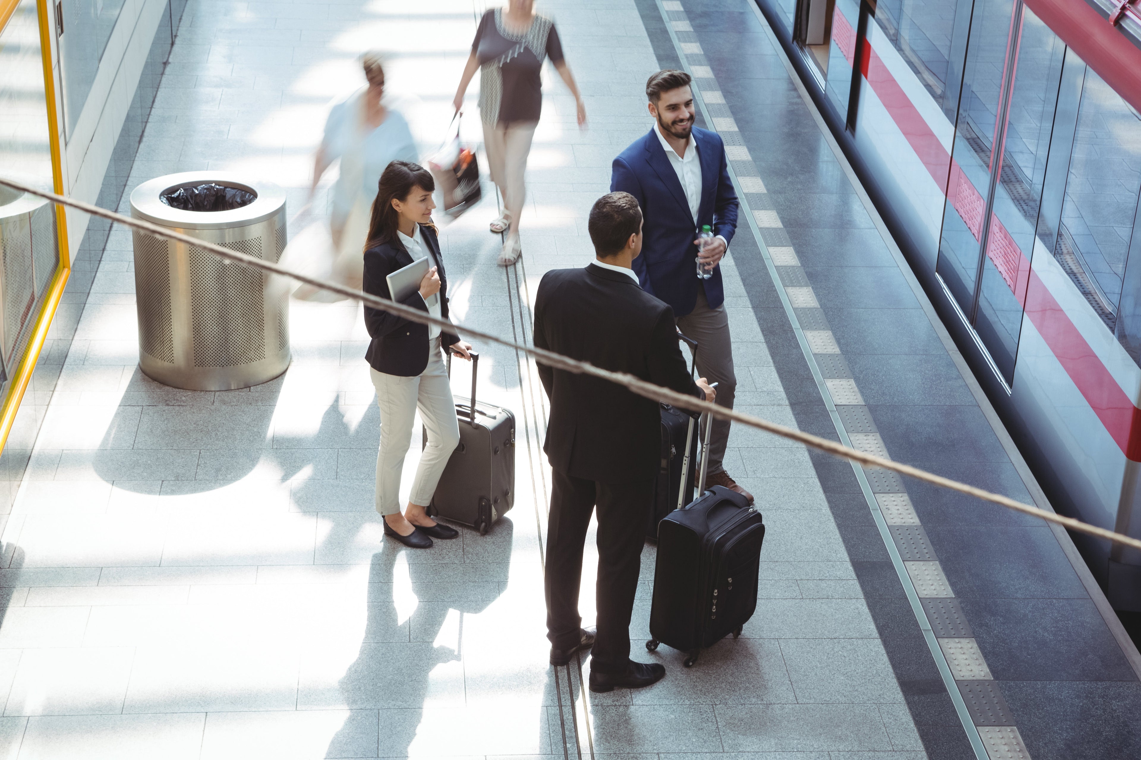 How to Stay Consistent with Nutrition During Busy Days and Travel